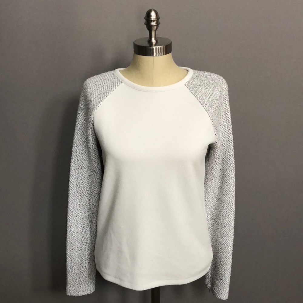 Ann Taylor LOFT white and gray top sz XS